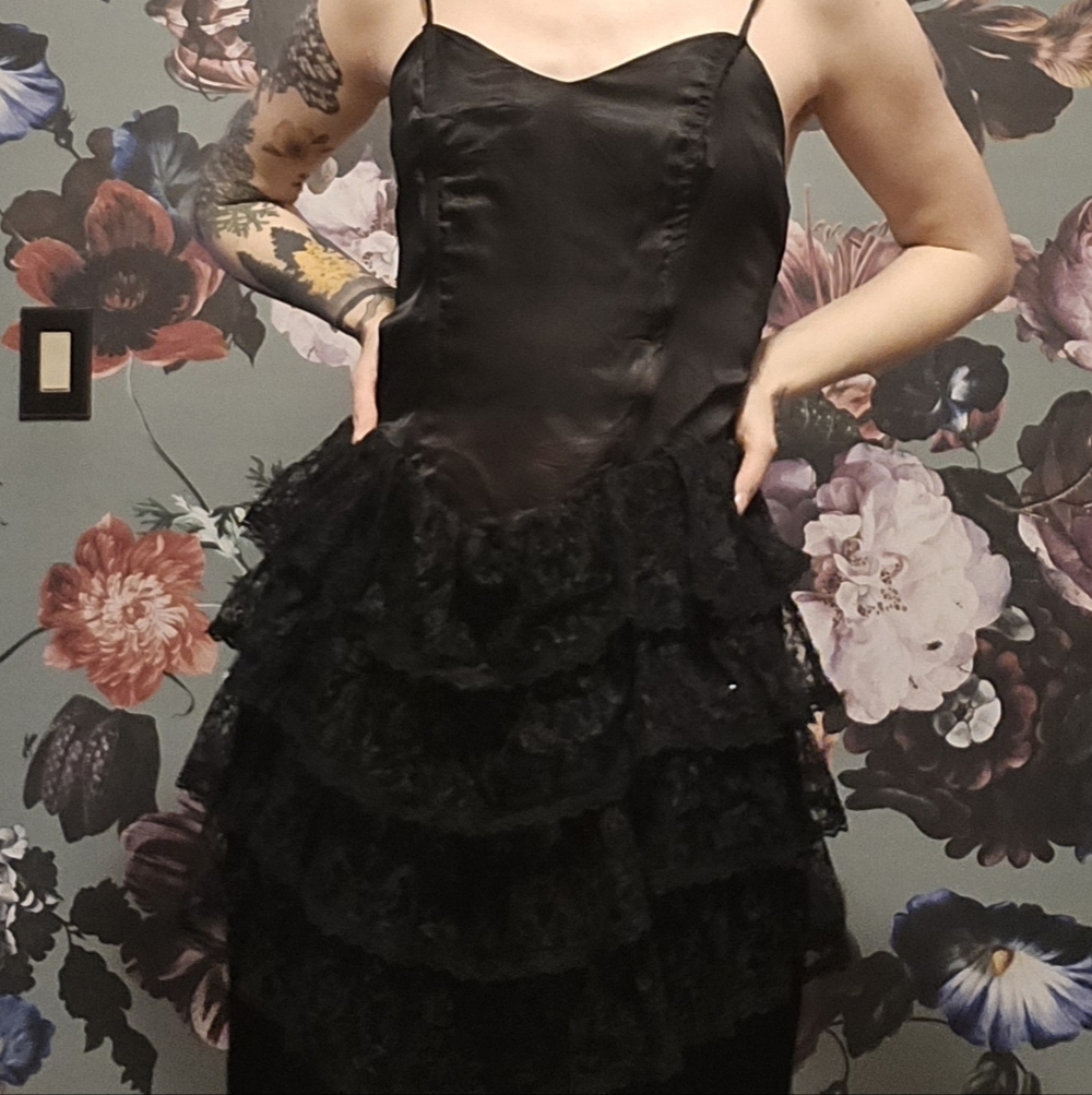 Elegant Black Lace Tiered Dress